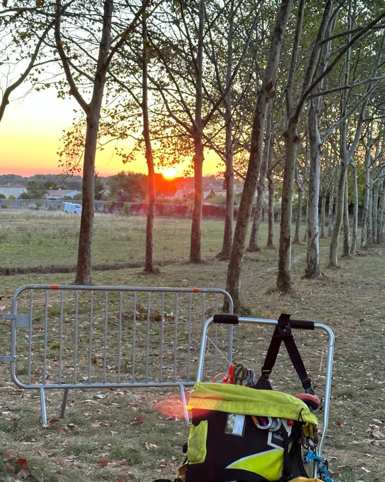 Instagram post from des_racines_a_la_cime. This post is in position 4.