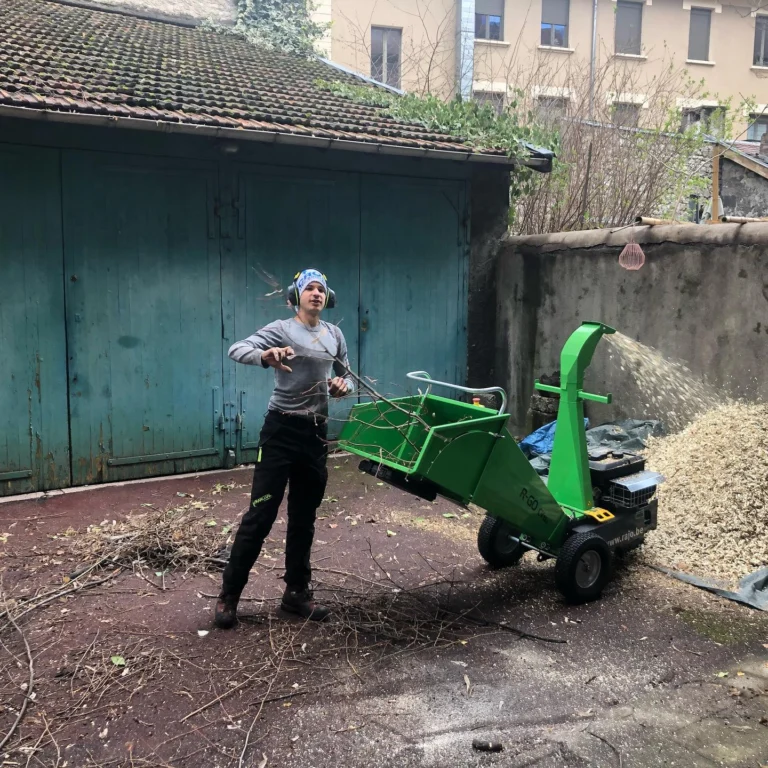 Instagram post from des_racines_a_la_cime. This post is in position 0.